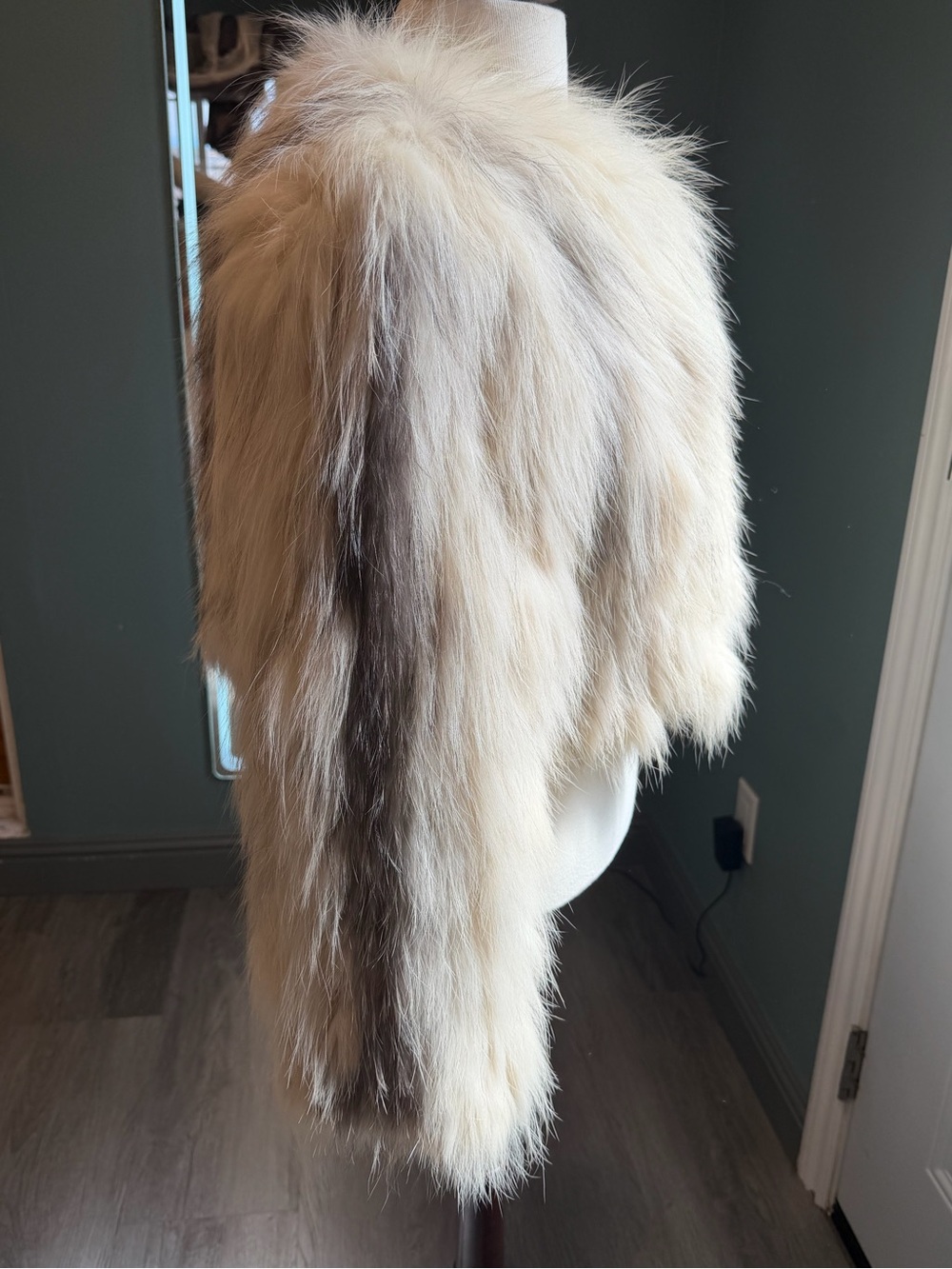 Genuine Ivory Cross Fox Fur Cropped Knitted Jacket XS/S - Picture 3 of 9